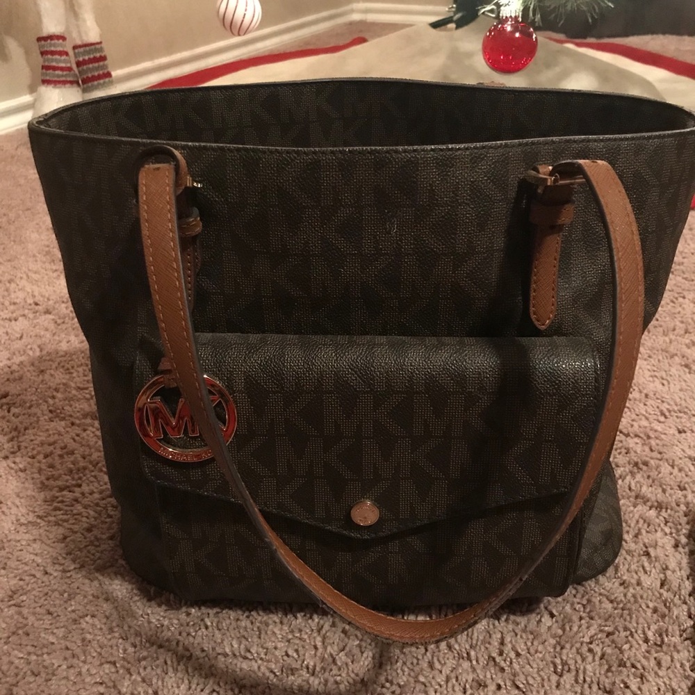 Michael Kors purse hand bag